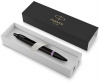РУЧКА ПОДАРОЧНАЯ ШАРИКОВАЯ СИНЯЯ "PARKER IM VIBRANT RINGS AMETHYST PURPLE PVD M" ЦВЕТ КОРПУСА ЧЕРНЫЙ В КАРТОННОМ ФУТЛЯРЕ